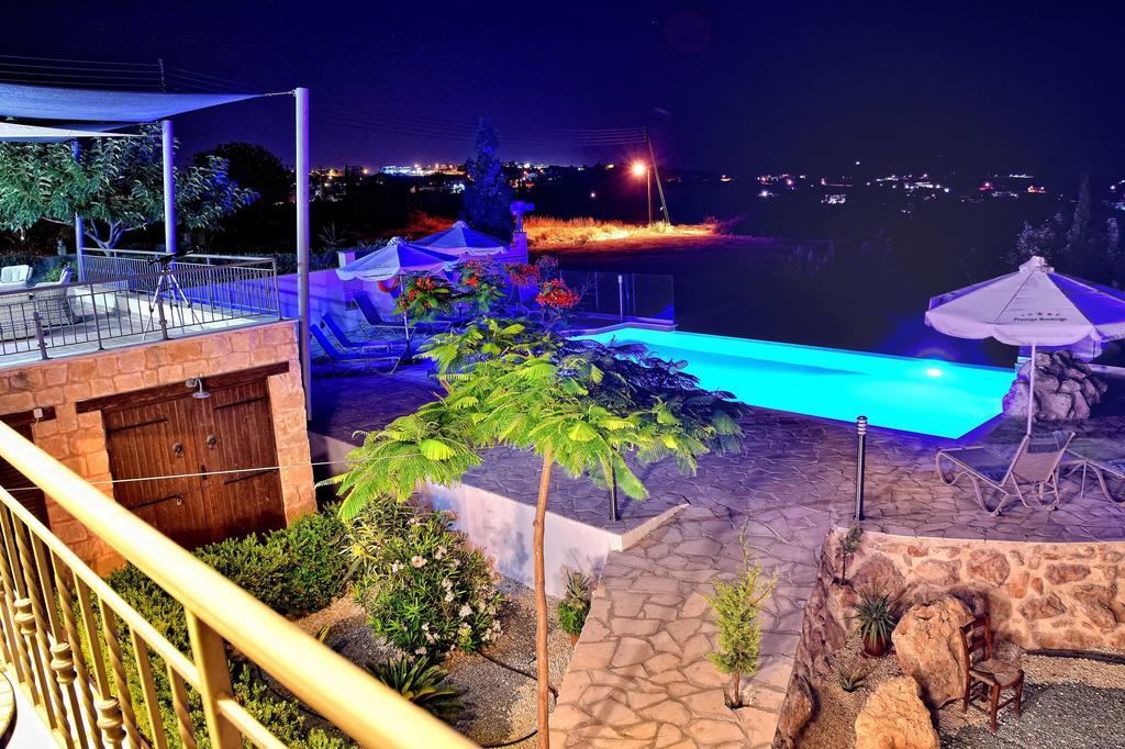 פאהיה Dionysos Villa מראה חיצוני תמונה